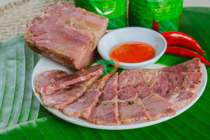 Cách làm giò bê đúng kiểu Nghệ An
