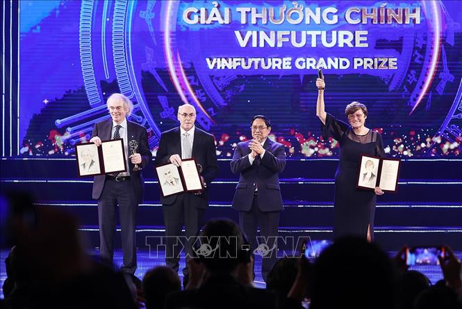 Thủ tướng Phạm Minh Chính dự Lễ trao Giải thưởng VinFuture