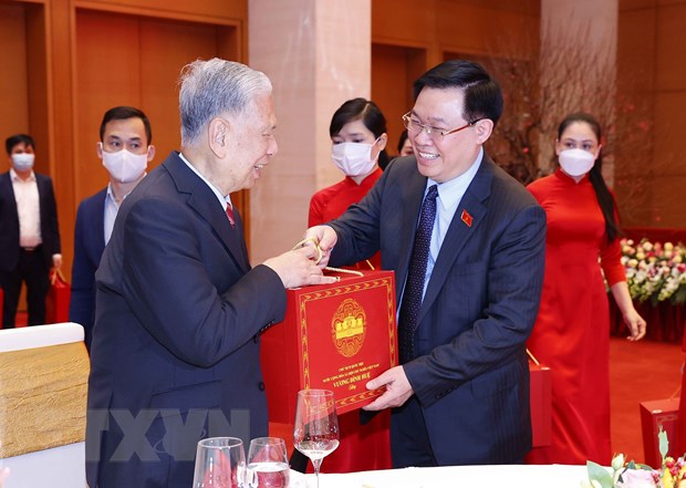 Chủ tịch Quốc hội chúc Tết các đồng chí nguyên lãnh đạo Quốc hội