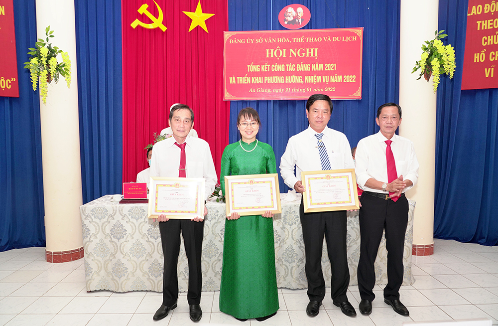 Đảng ủy Sở Văn hóa, Thể thao và Du lịch tỉnh An Giang tổng kết công tác Đảng năm 2021