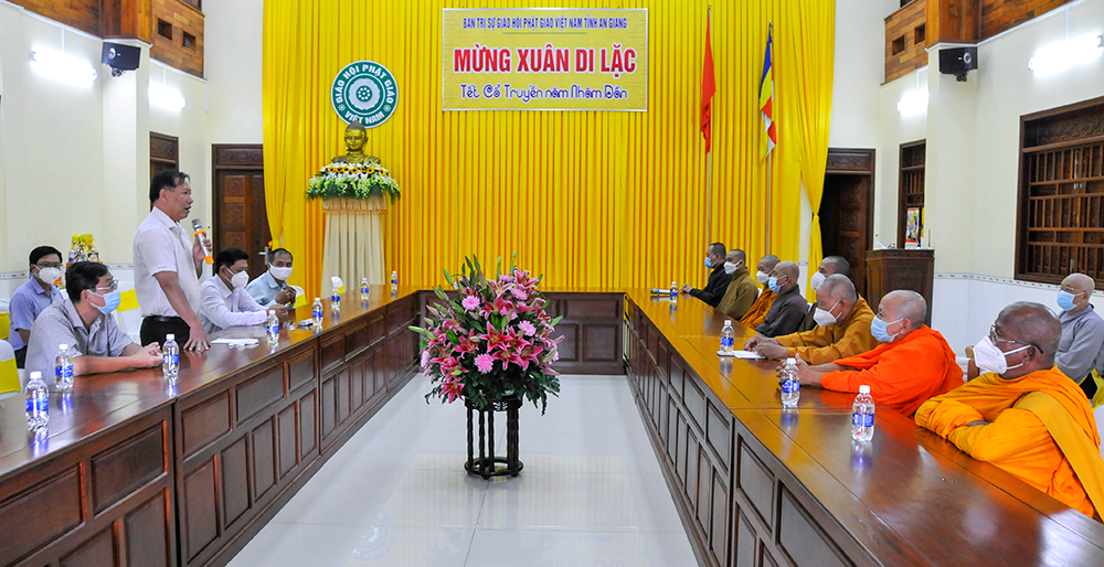 Phó Chủ tịch UBND tỉnh An Giang Trần Anh Thư chúc Tết các tổ chức tôn giáo