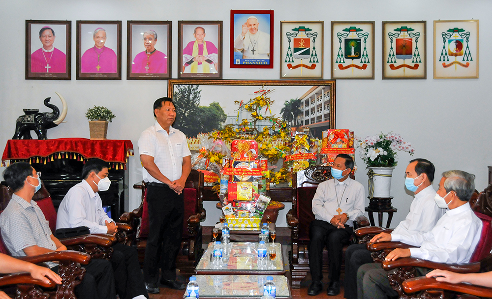Phó Chủ tịch UBND tỉnh An Giang Trần Anh Thư chúc Tết các tổ chức tôn giáo