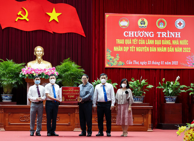 Thủ tướng Phạm Minh Chính: Đón người dân về quê an toàn, chăm lo để mọi người đều có Tết, bù đắp những khó khăn, mất mát do dịch bệnh