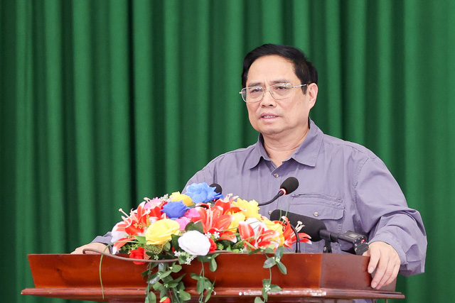 Thủ tướng Phạm Minh Chính dâng hương tưởng niệm đồng chí Phạm Hùng và đồng chí Võ Văn Kiệt