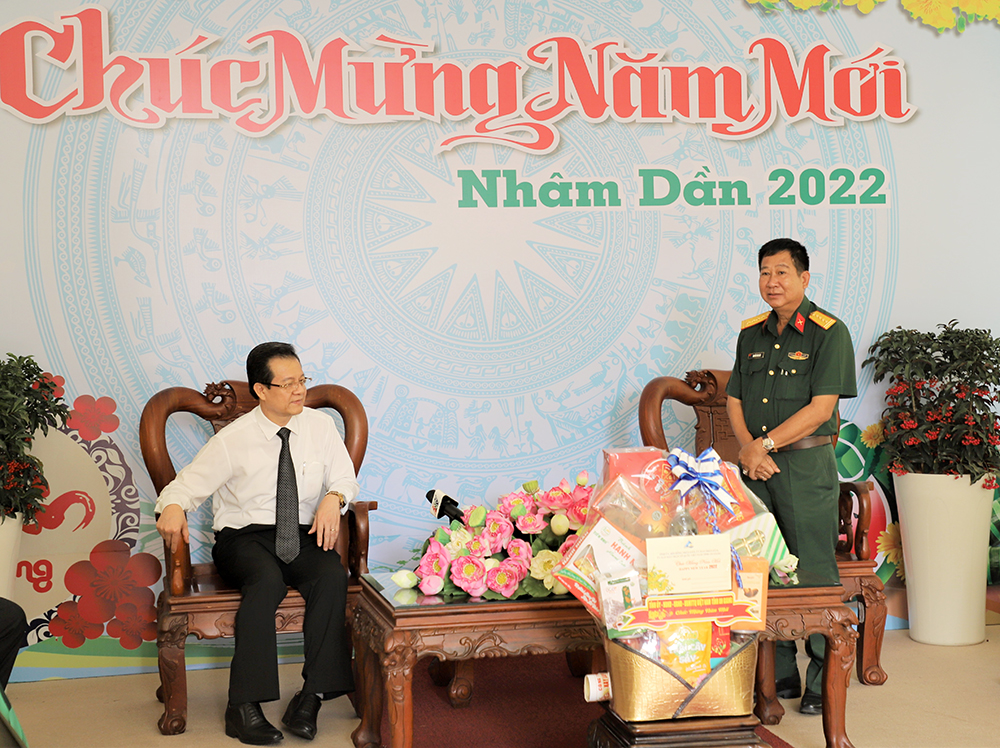 Bí thư Tỉnh ủy An Giang Lê Hồng Quang chúc Tết lực lượng vũ trang tỉnh