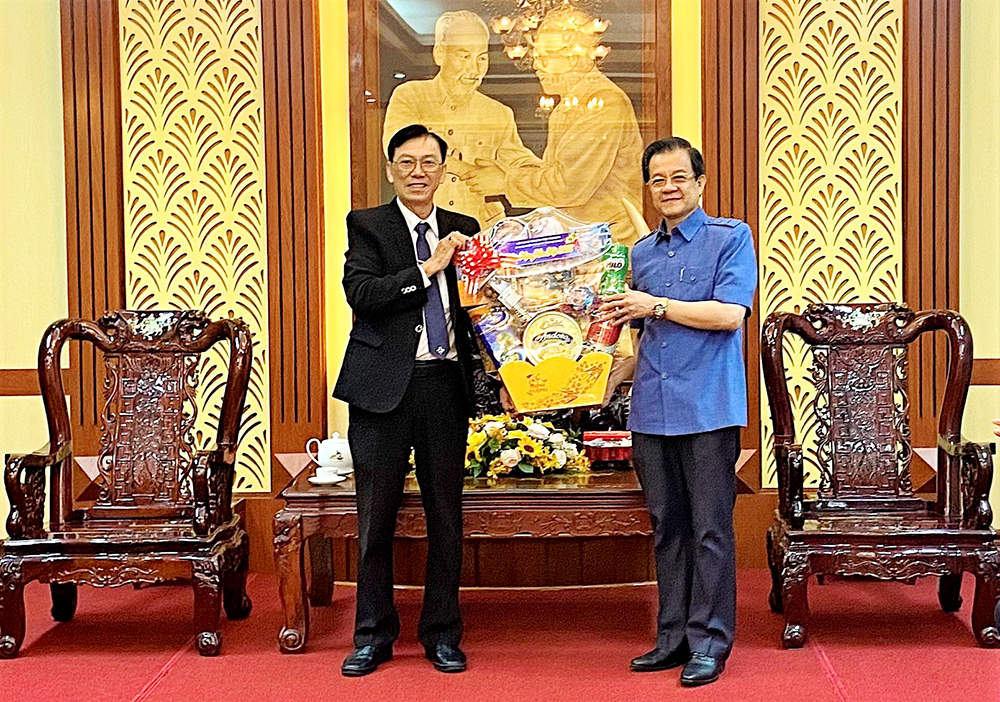 Bí thư Tỉnh ủy tiếp Ban Đại diện Hội thánh Tin lành tỉnh chúc Tết