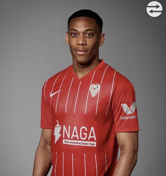 Martial rời MU, bay đến Tây Ban Nha ra mắt Sevilla