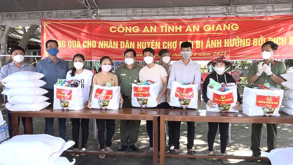 Dân vận trong Công an nhân dân