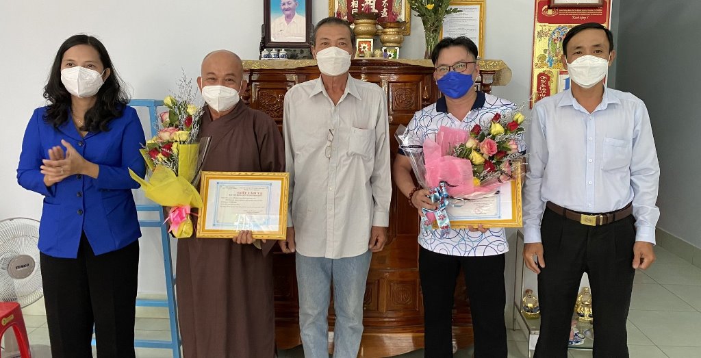 Tết nghĩa, Tết tình