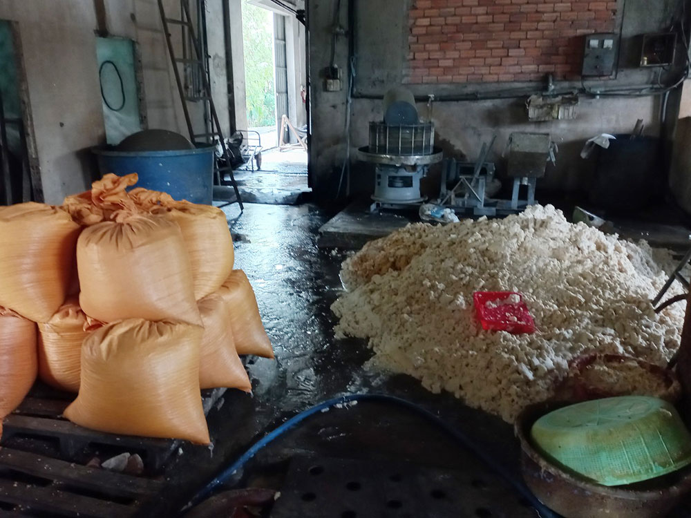 Phát hiện hơn 6,5 tấn chả đòn chay sử dụng hàn the