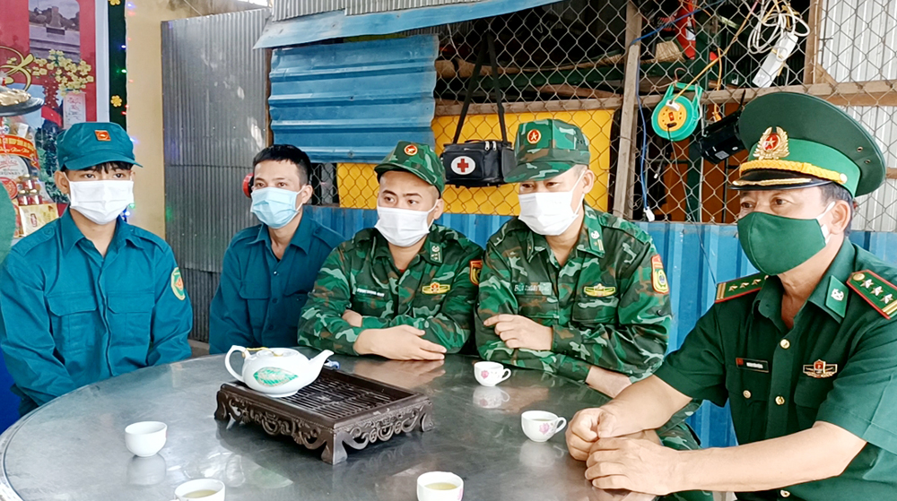 Kiểm tra công tác phòng, chống dịch COVID-19 ở Vĩnh Xương và Phú Lộc