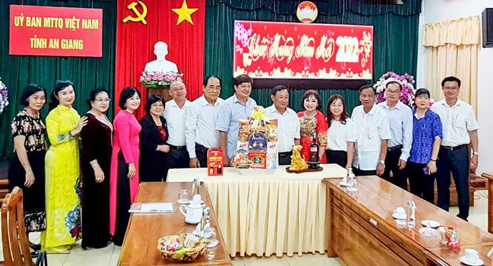 Hiệp hội Doanh nghiệp An Giang chúc Tết lãnh đạo tỉnh