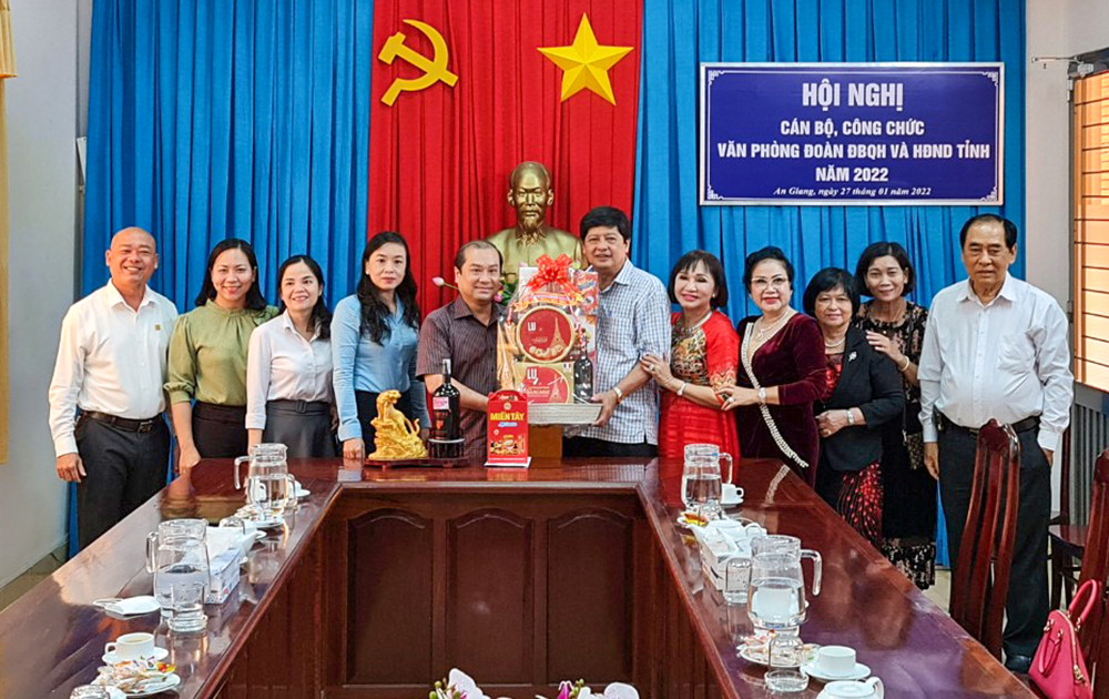 Hiệp hội Doanh nghiệp An Giang chúc Tết lãnh đạo tỉnh