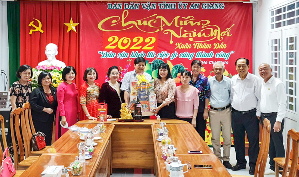 Hiệp hội Doanh nghiệp An Giang chúc Tết lãnh đạo tỉnh