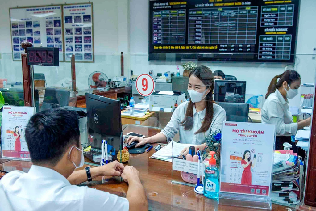 Agribank Chi nhánh An Giang: Tập trung cho vay các lĩnh vực ưu tiên, phát triển ngân hàng điện tử và đóng góp an sinh xã hội