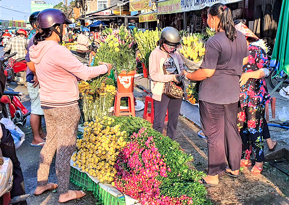 Nhộn nhịp chợ Tết