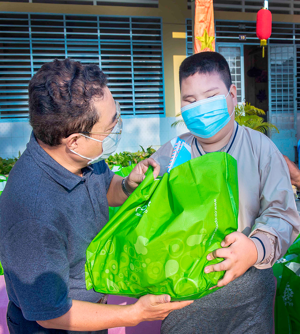 Trường Tiểu học Nguyễn Bỉnh Khiêm tổ chức Chương trình “Tết gắn kết- Xuân yêu thương”