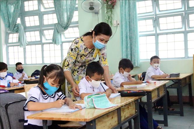 Chậm mở cửa trường học sẽ ảnh hưởng đến cả một thế hệ