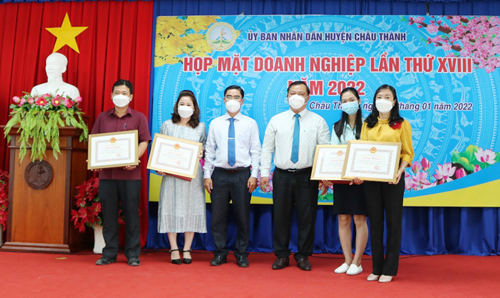 UBND huyện Châu Thành tổ chức họp mặt doanh nghiệp đầu năm 2022