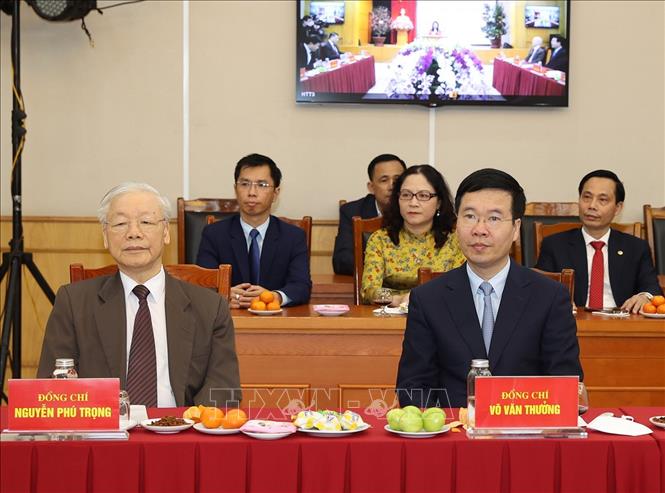 Tổng Bí thư Nguyễn Phú Trọng gặp mặt, chúc Tết tại Văn phòng Trung ương Đảng