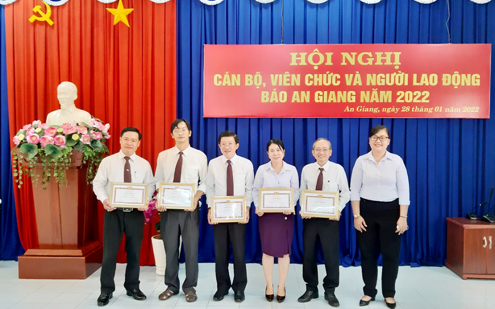Báo An Giang tiếp tục thực hiện tốt vai trò cơ quan báo Đảng địa phương