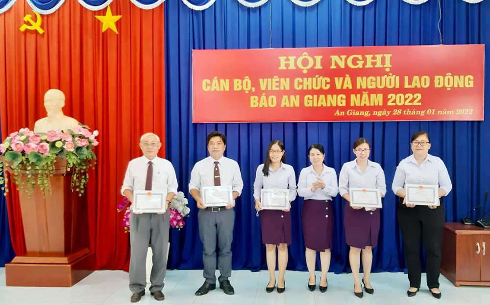 Báo An Giang tiếp tục thực hiện tốt vai trò cơ quan báo Đảng địa phương