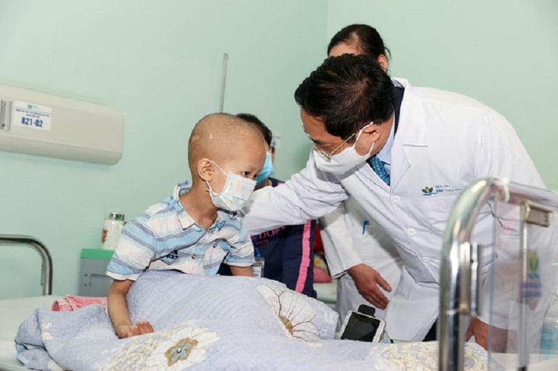 Thủ tướng tri ân đội ngũ y bác sĩ ở lại làm nhiệm vụ dịp Tết đến, xuân về