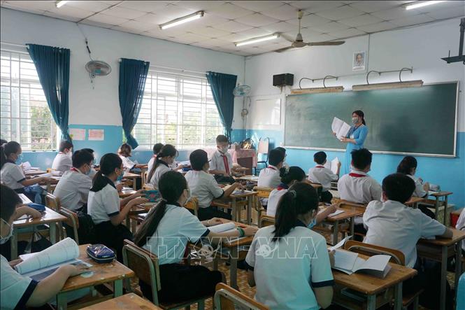 Học sinh, sinh viên trở lại trường học trực tiếp: Tự tin thích ứng an toàn