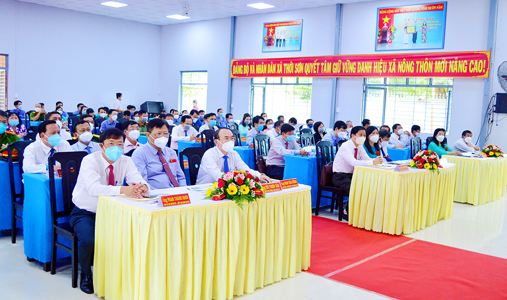 Xã Thới Sơn Anh hùng đón bằng công nhận đạt chuẩn xã nông thôn mới nâng cao năm 2021
