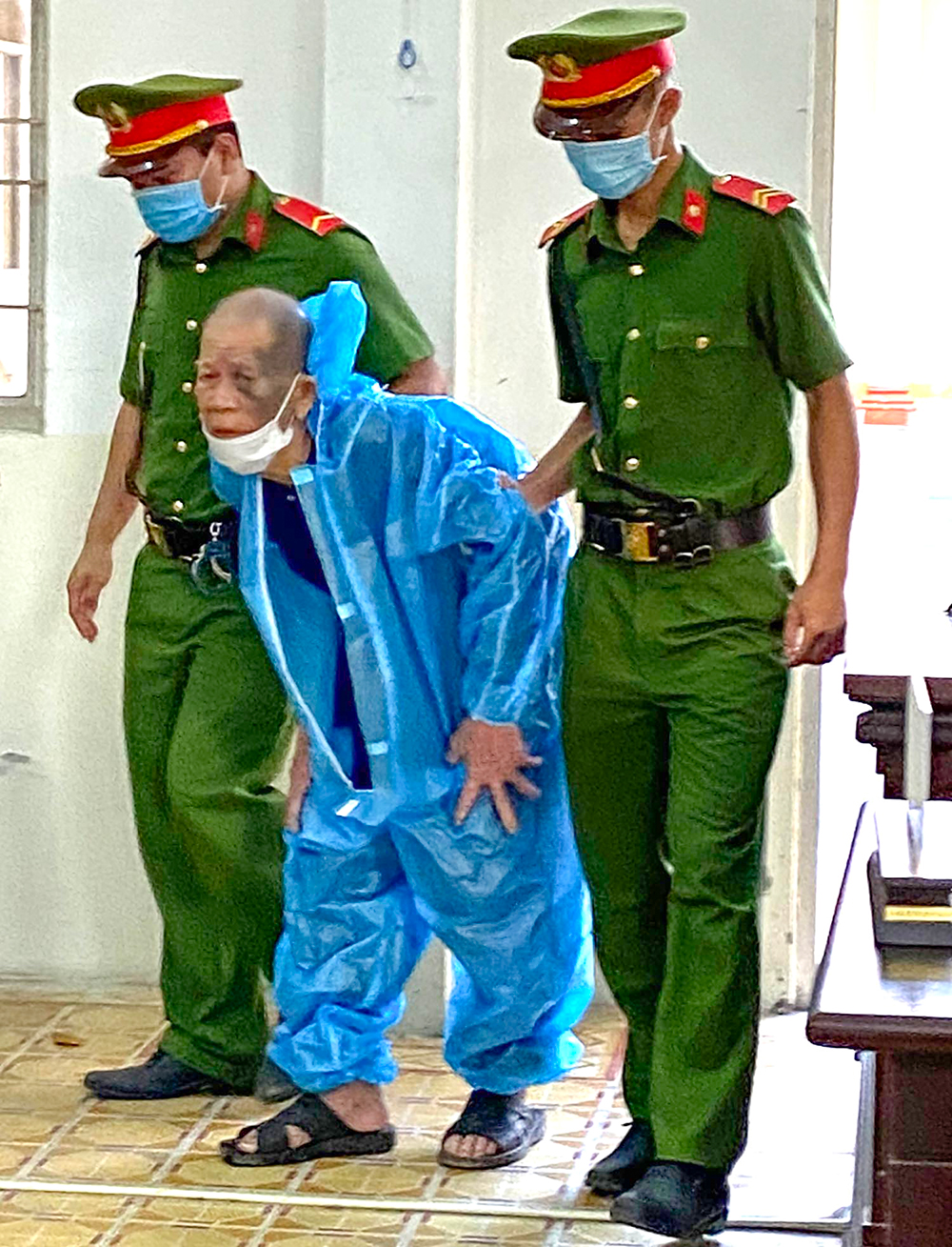 Một vụ án nặng lòng