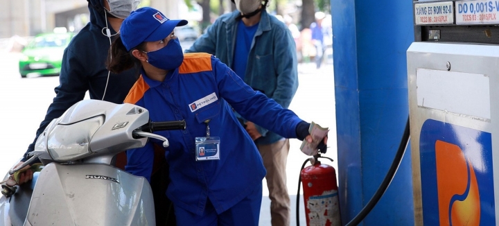 Tăng hơn 500 đồng/lít, giá xăng đắt nhất lịch sử