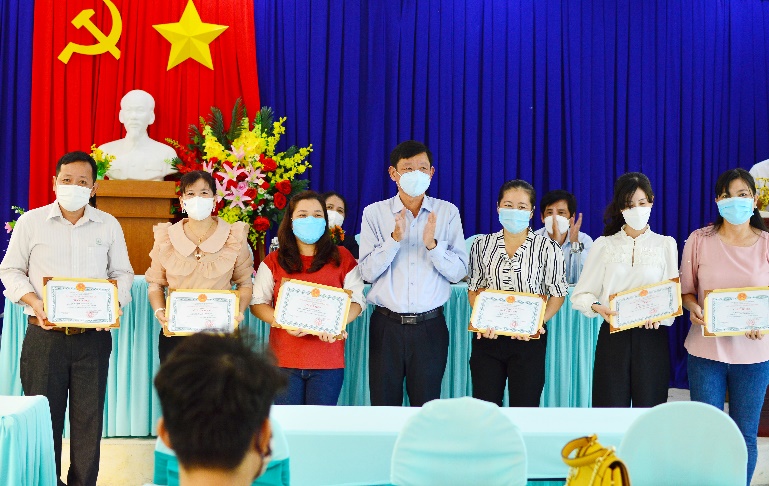 Sơ kết đề án "Nâng cao năng lực ngoại ngữ cho giáo viên tiếng Anh bậc tiểu học và THCS huyện Tịnh Biên"
