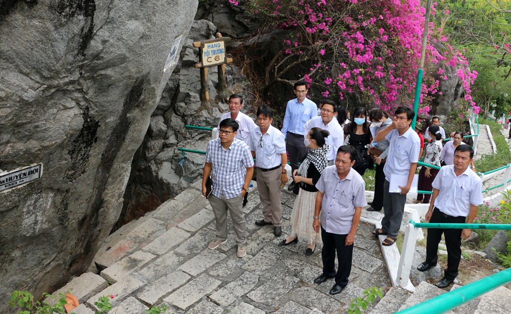 UBND tỉnh An Giang yêu cầu Công ty Cổ phần Du lịch An Giang tạm dừng hoạt động những điểm tham quan, khu vực xây dựng chưa được cấp phép theo quy định