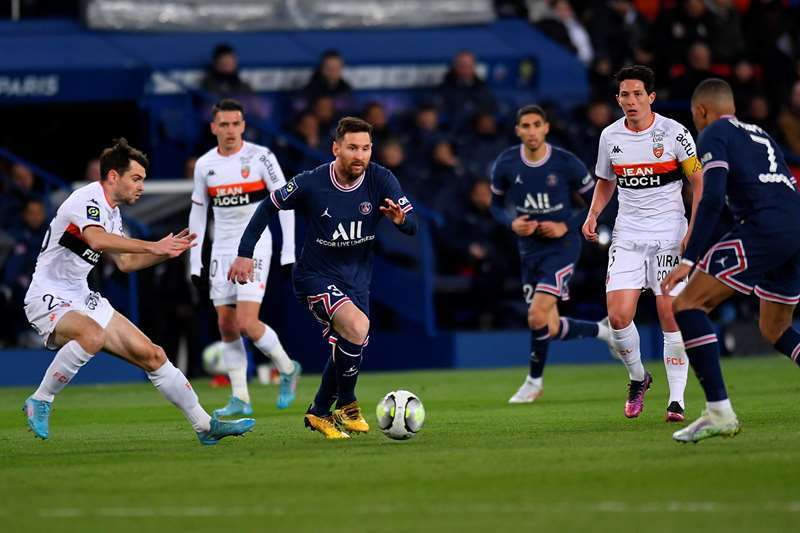 Tam tấu MNM khiêu vũ, PSG đại thắng '5 sao'