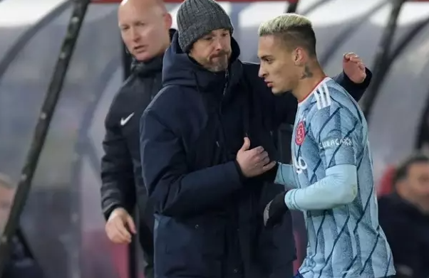 Erik ten Hag mang trợ lý xịn của Sir Alex trở lại MU