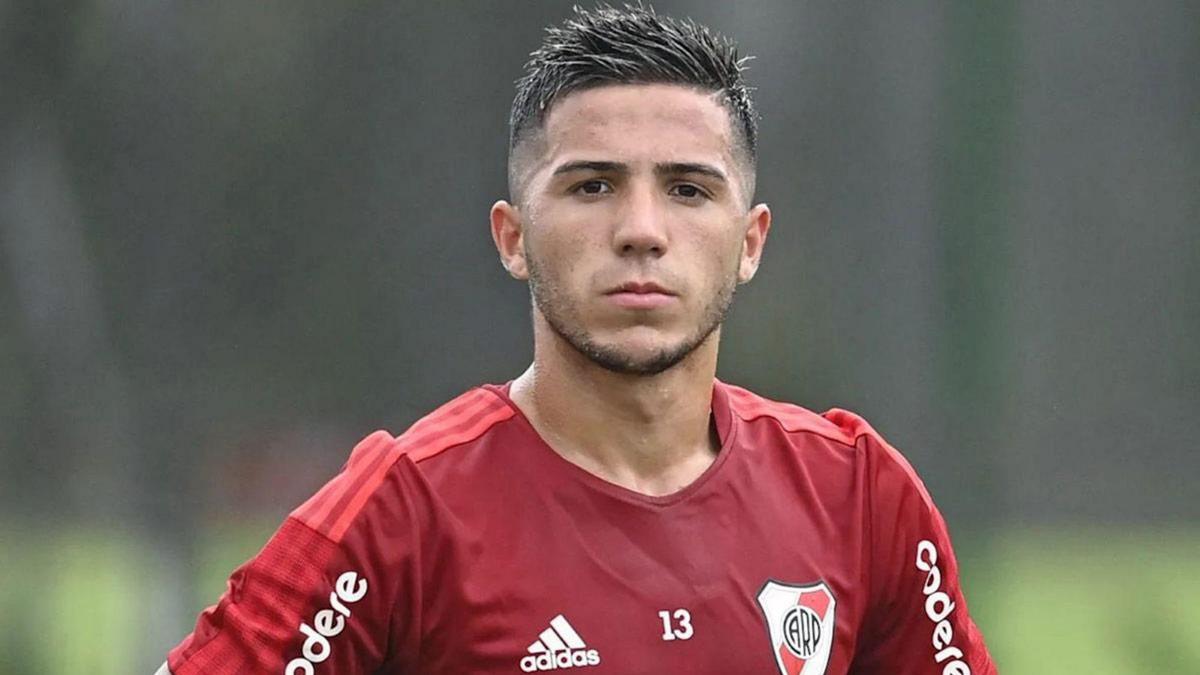 MU ký Enzo Fernandez, Liverpool tranh Tielemans