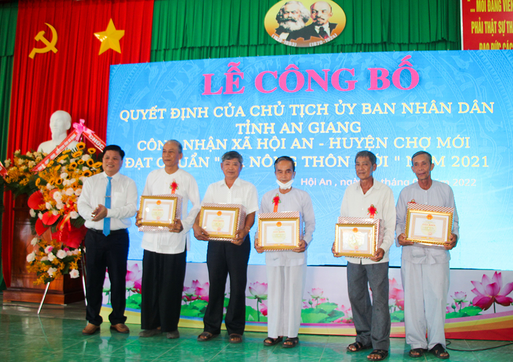 Công nhận xã Hội An đạt chuẩn nông thôn mới