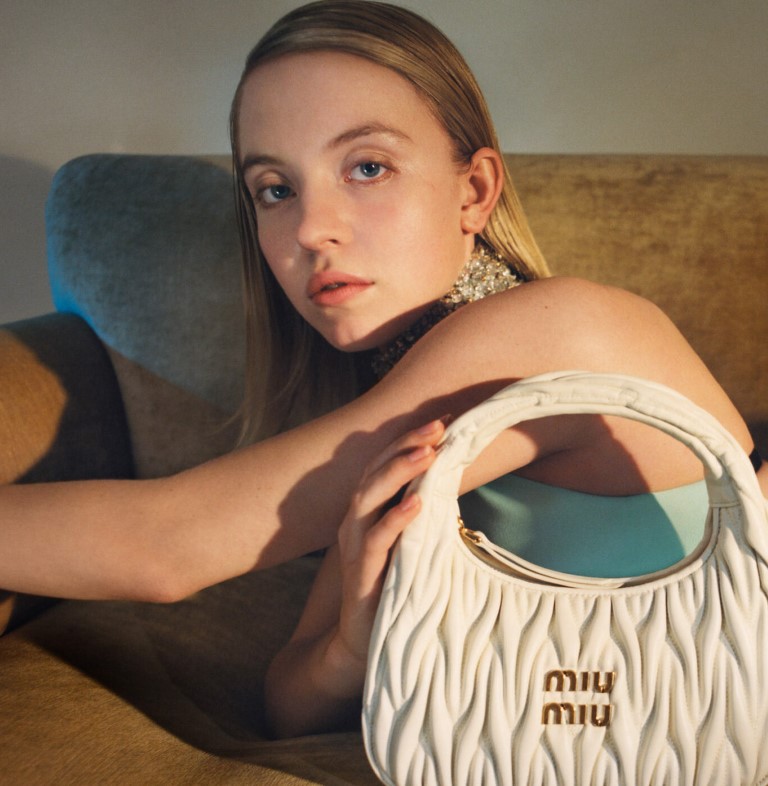 Sydney Sweeney là nàng thơ mới của Miu Miu