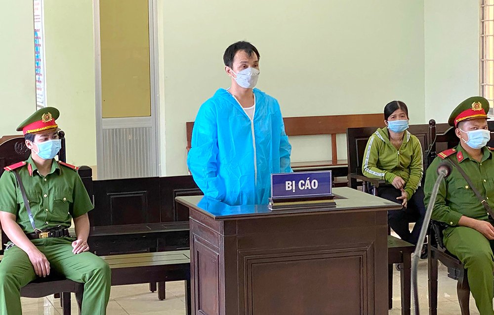 Từ trộm chuyển thành cướp