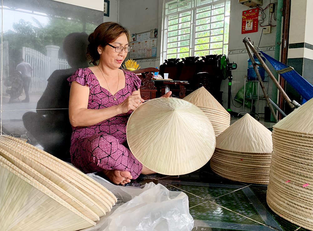 Tăng thu nhập từ nghề truyền thống