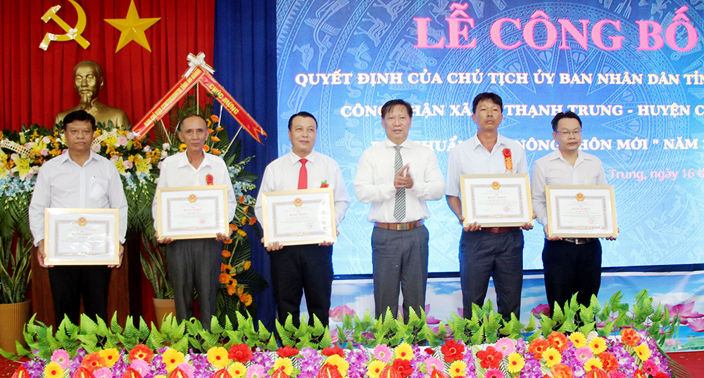 Xã An Thạnh Trung đạt chuẩn nông thôn mới
