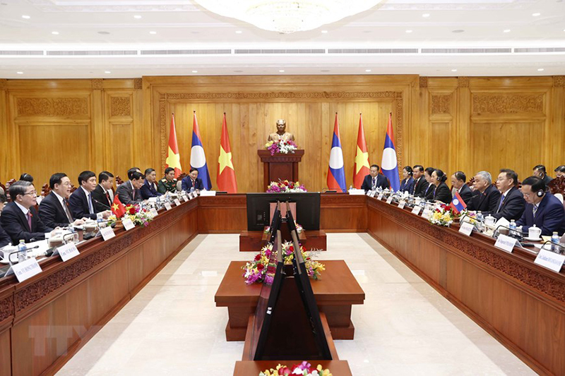 Duy trì, vun đắp mối quan hệ láng giềng gắn bó “có một không hai” giữa Việt Nam và Lào
