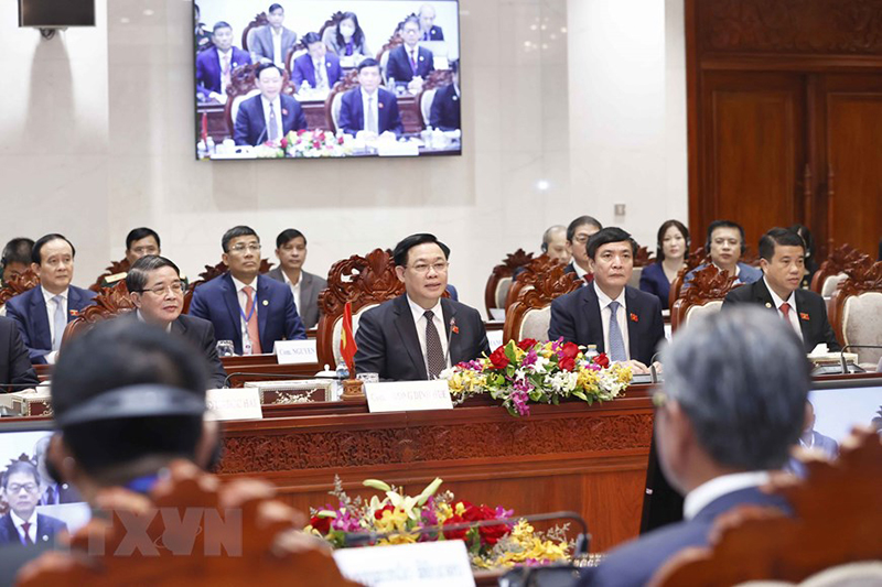 Duy trì, vun đắp mối quan hệ láng giềng gắn bó “có một không hai” giữa Việt Nam và Lào