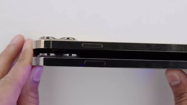 iPhone 14 Pro Max bản mô hình vừa xuất hiện trong video thực tế