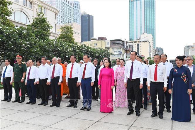 Kỷ niệm 132 năm Ngày sinh Chủ tịch Hồ Chí Minh: Nguyện cùng chung sức, đồng lòng thực hiện di chúc của Người