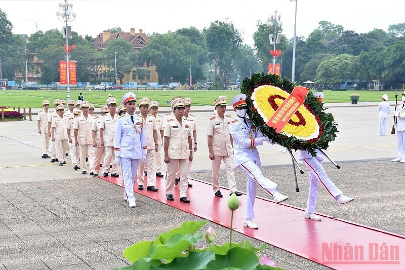 Lãnh đạo Đảng, Nhà nước vào Lăng viếng Chủ tịch Hồ Chí Minh