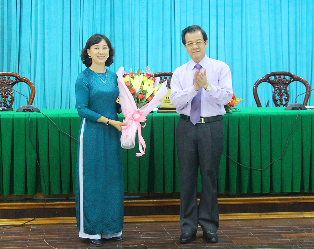 Bà Nguyễn Thị Minh Thúy, Giám đốc Sở Xây dựng được bầu giữ chức Phó Chủ tịch UBND tỉnh An Giang, nhiệm kỳ 2021 – 2026