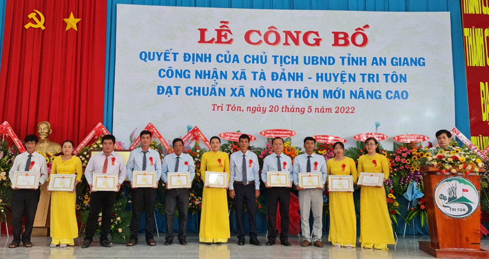 Xã Tà Đảnh được công nhận xã nông thôn mới nâng cao