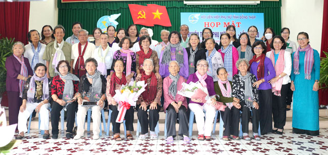 Đồng Tháp: Ấm áp buổi họp mặt truyền thống phụ nữ Khu 8 lần thứ 20