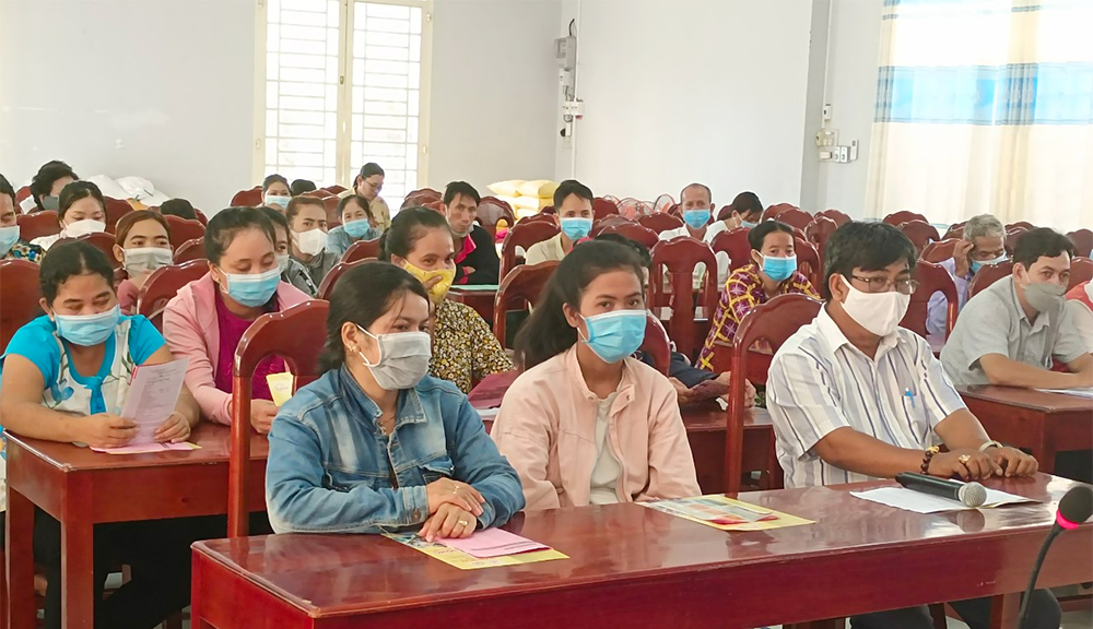 Tư vấn, giới thiệu việc làm cho người lao động